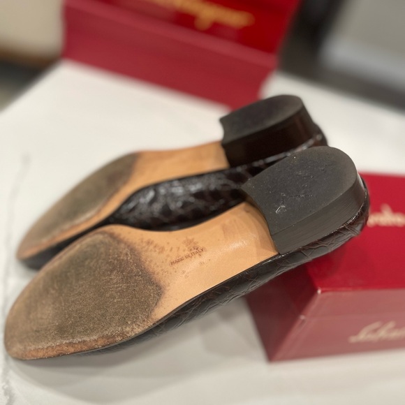 Ferragamo Newport 2 cm Martine Calf Croc PRT Size 7B - Picture 9 of 13